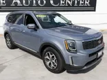 SILVER, 2020 KIA TELLURIDE Thumnail Image 3