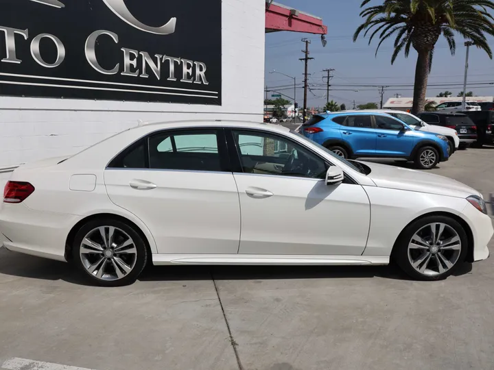 WHITE, 2015 MERCEDES-BENZ E-CLASS Image 4