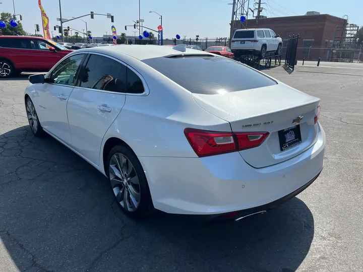 WHITE, 2016 CHEVROLET MALIBU Image 6