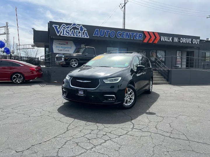 BLACK, 2022 CHRYSLER PACIFICA Image 1