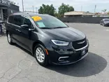 BLACK, 2022 CHRYSLER PACIFICA Thumnail Image 4