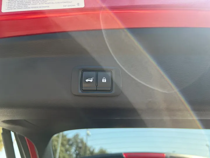 RED, 2024 MITSUBISHI OUTLANDER Image 18