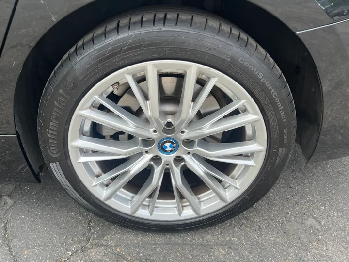 BLACK, 2024 BMW 3 SERIES Image 20