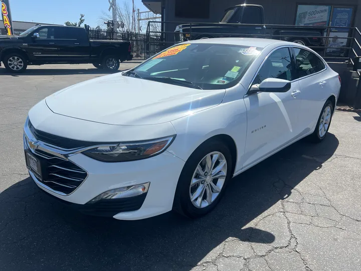 WHITE, 2023 CHEVROLET MALIBU Image 3