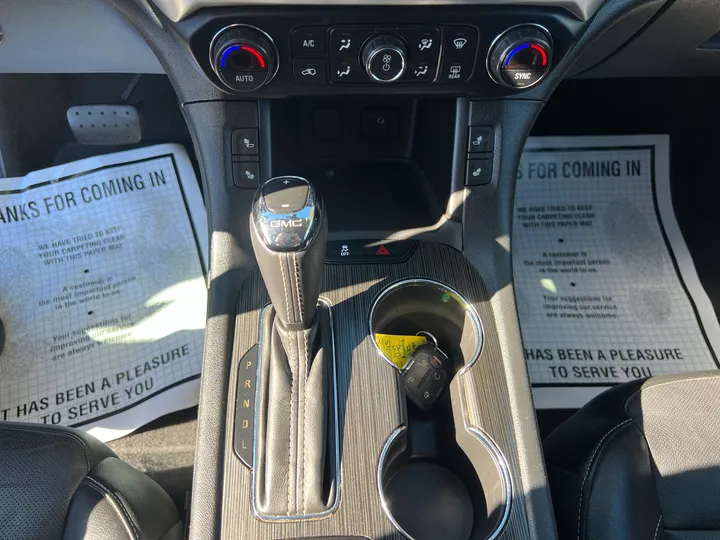 SILVER, 2019 GMC ACADIA Image 10