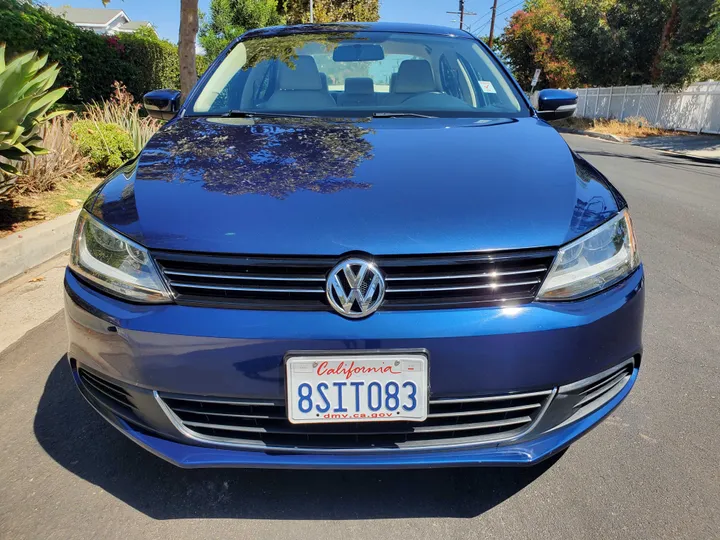 BLUE, 2014 VOLKSWAGEN JETTA Image 5