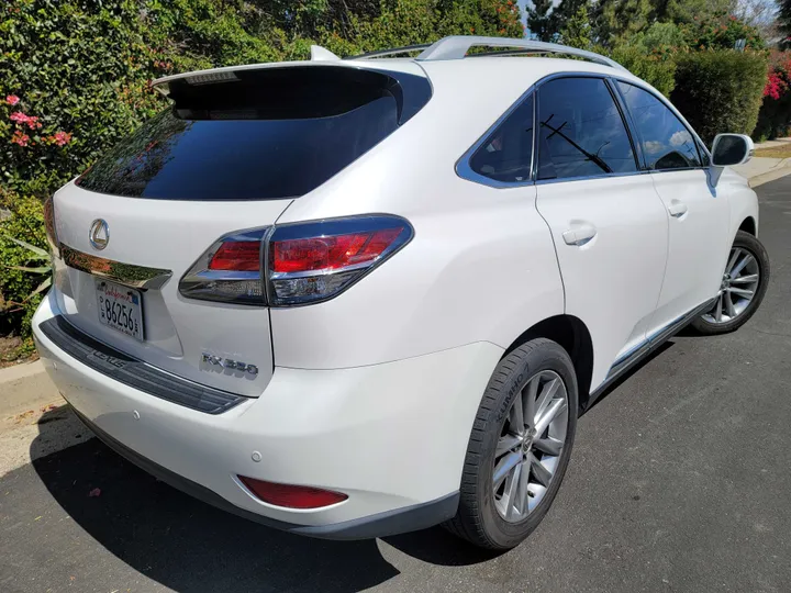 WHITE, 2015 LEXUS RX Image 2