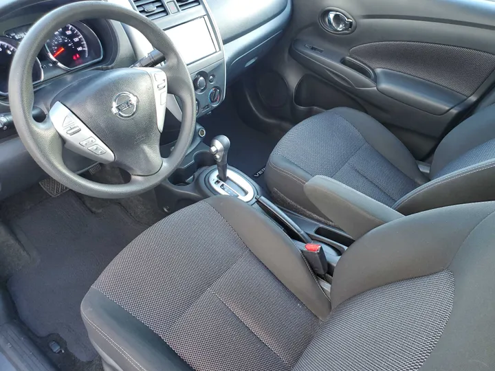 GRAY, 2018 NISSAN VERSA Image 9