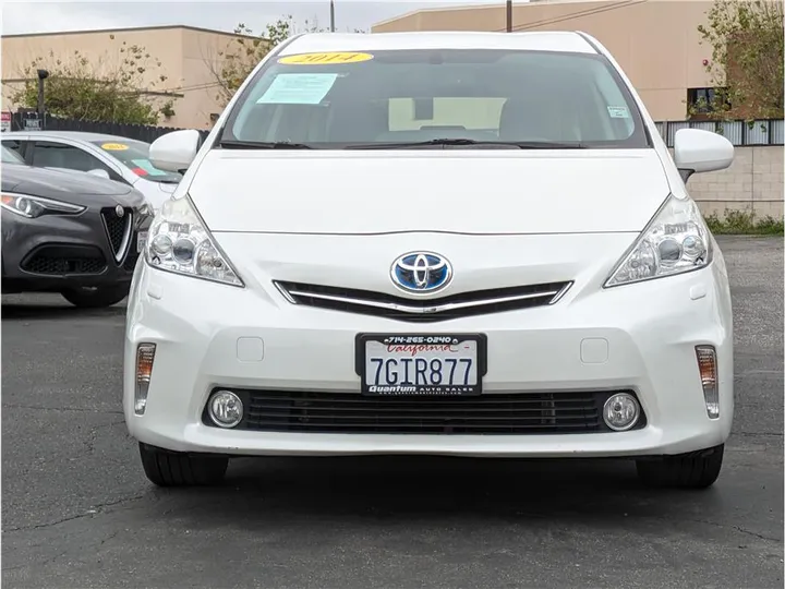 WHITE, 2014 TOYOTA PRIUS V Image 8