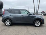 GRAY, 2021 KIA SOUL Thumnail Image 6