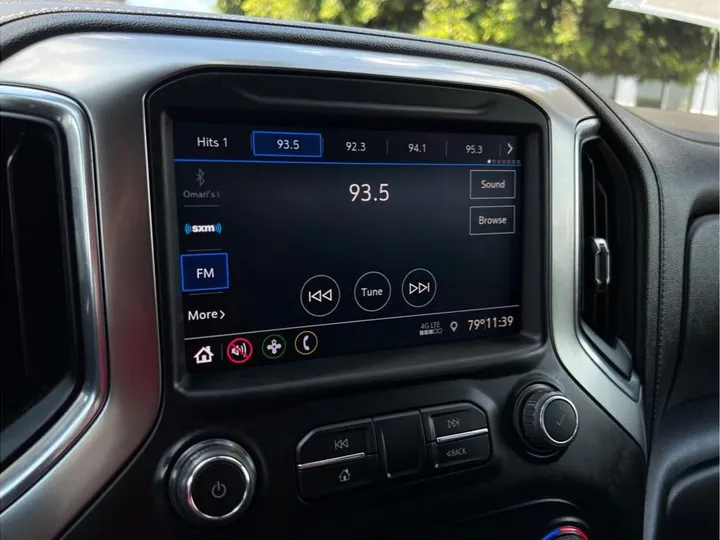 RED, 2022 CHEVROLET SILVERADO 1500 LIMITED CREW CAB Image 18