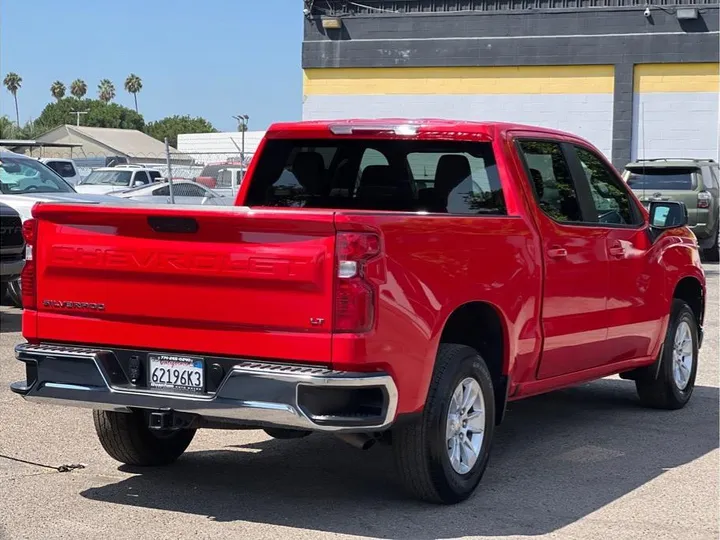 RED, 2022 CHEVROLET SILVERADO 1500 LIMITED CREW CAB Image 5