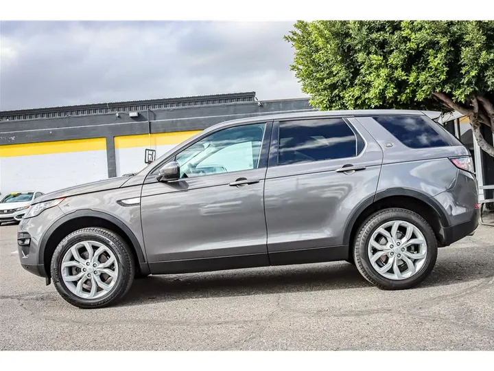 GRAY, 2016 LAND ROVER DISCOVERY SPORT Image 2