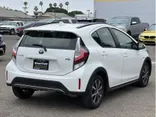 WHITE, 2019 TOYOTA PRIUS C Thumnail Image 5