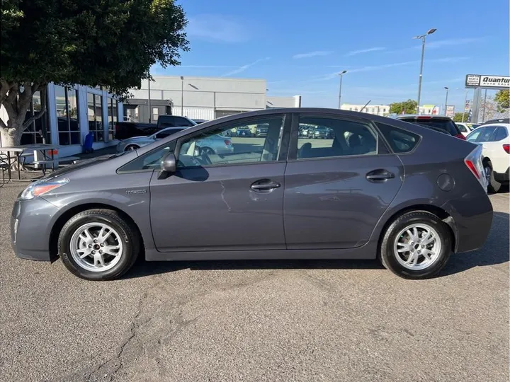 GRAY, 2011 TOYOTA PRIUS Image 2