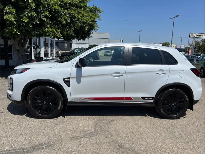 WHITE, 2023 MITSUBISHI OUTLANDER SPORT Image 2