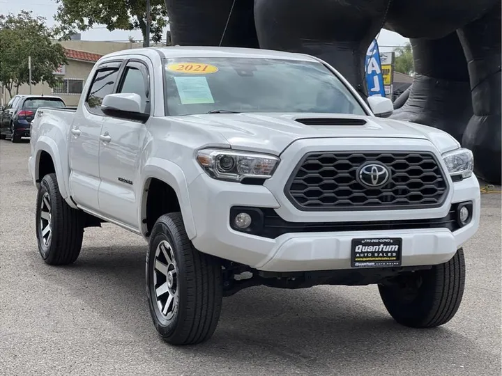 WHITE, 2021 TOYOTA TACOMA DOUBLE CAB Image 7