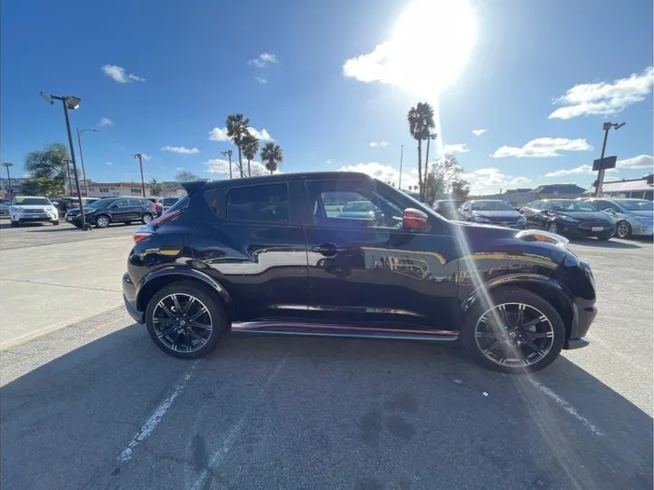 BLACK, 2015 NISSAN JUKE Image 4