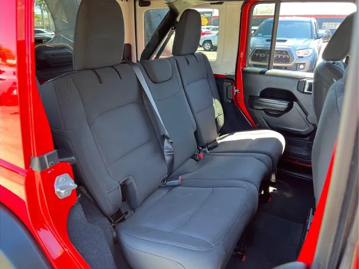 RED, 2022 JEEP WRANGLER UNLIMITED Image 13