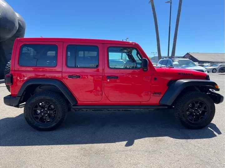 RED, 2022 JEEP WRANGLER UNLIMITED Image 6