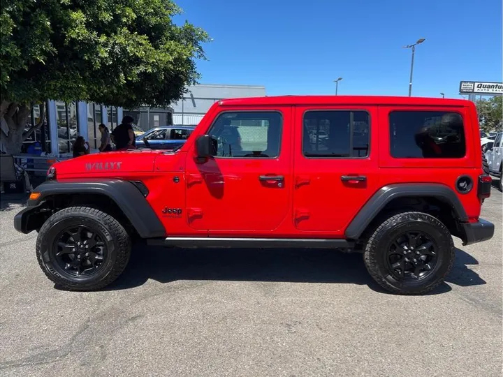 RED, 2022 JEEP WRANGLER UNLIMITED Image 2