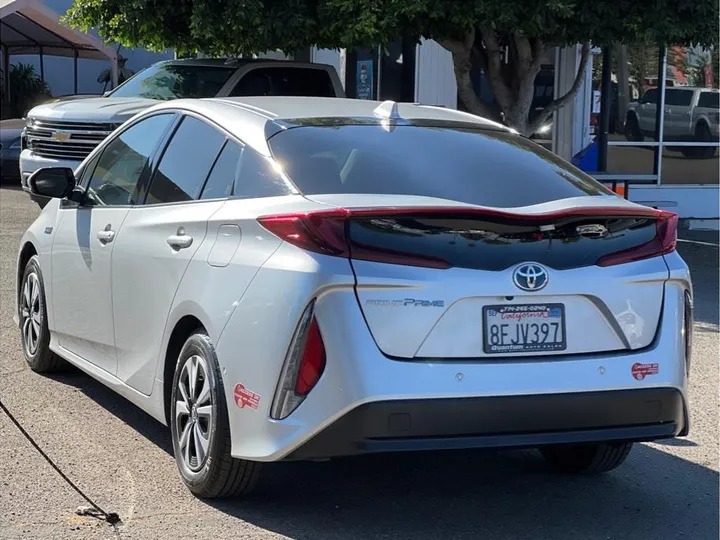 SILVER, 2017 TOYOTA PRIUS PRIME Image 3