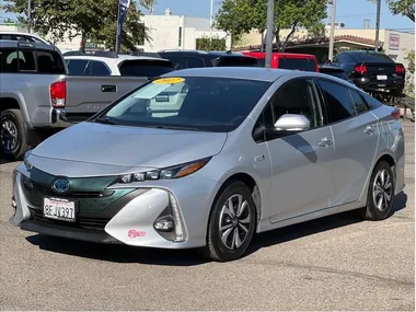 SILVER, 2017 TOYOTA PRIUS PRIME Image 