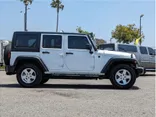 WHITE, 2017 JEEP WRANGLER UNLIMITED Thumnail Image 6