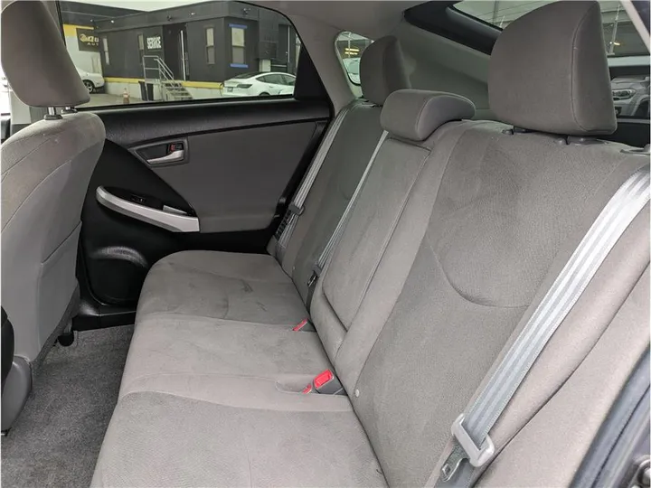 GRAY, 2015 TOYOTA PRIUS Image 22