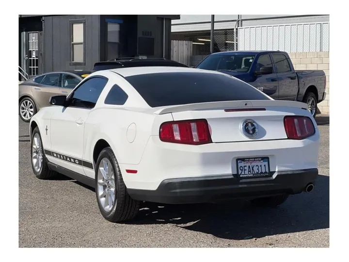 NO COLOR, 2010 FORD MUSTANG Image 3