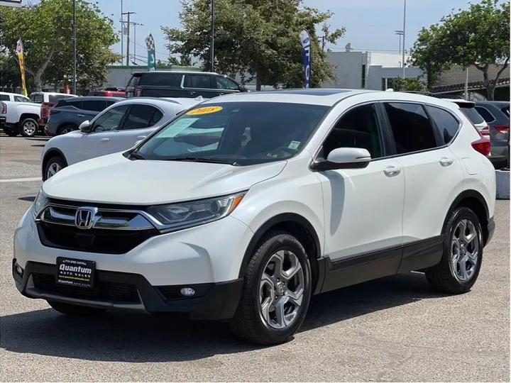 WHITE, 2018 HONDA CR-V Image 1