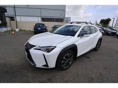 WHITE, 2020 LEXUS UX Image 39