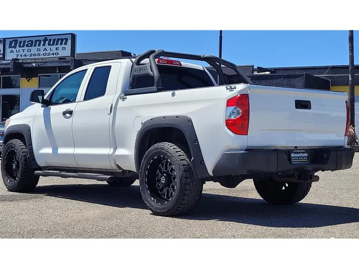 WHITE, 2016 TOYOTA TUNDRA DOUBLE CAB Image 3