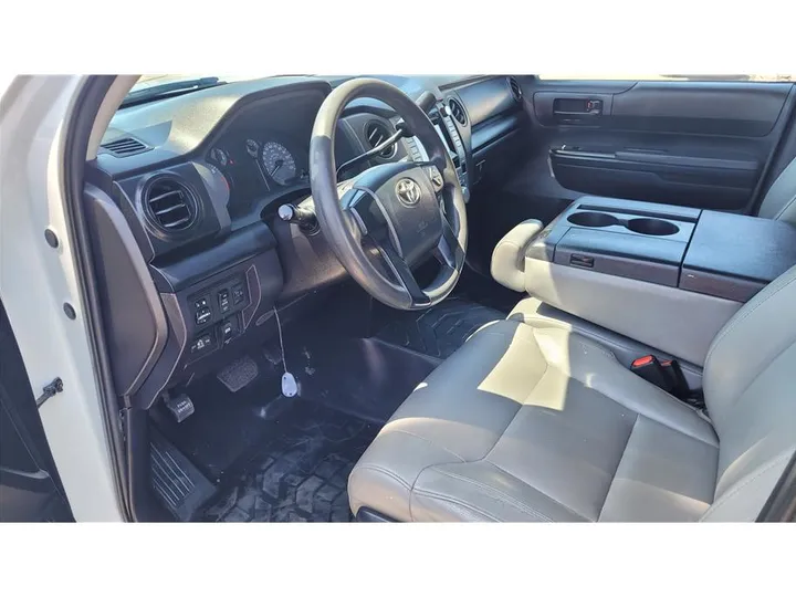 WHITE, 2016 TOYOTA TUNDRA DOUBLE CAB Image 11