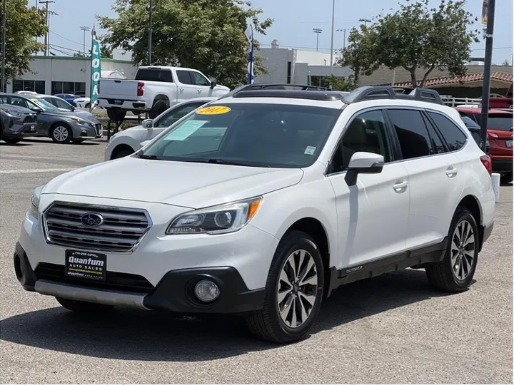 WHITE, 2017 SUBARU OUTBACK Image 1