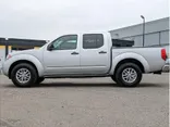 SILVER, 2019 NISSAN FRONTIER CREW CAB Thumnail Image 2