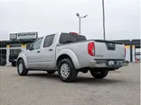 SILVER, 2019 NISSAN FRONTIER CREW CAB Thumnail Image 3