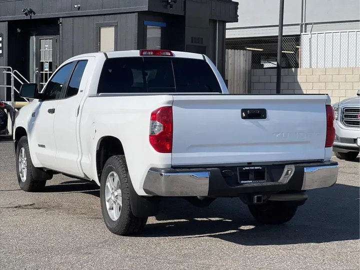 WHITE, 2014 TOYOTA TUNDRA DOUBLE CAB Image 3