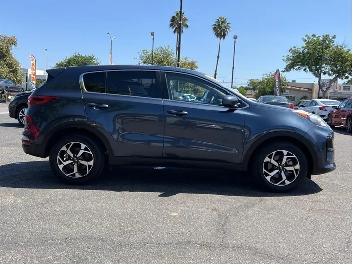 BLUE, 2020 KIA SPORTAGE Image 6