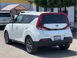 WHITE, 2020 KIA SOUL Thumnail Image 3