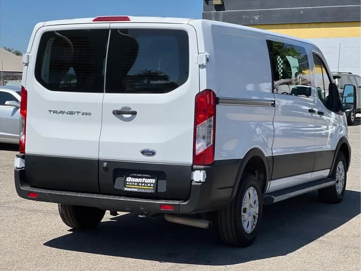 WHITE, 2021 FORD TRANSIT 250 CARGO VAN Image 5