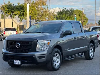 GRAY, 2021 NISSAN TITAN CREW CAB Image 7