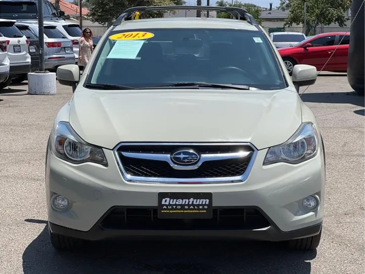 IVORY, 2013 SUBARU XV CROSSTREK Image 8