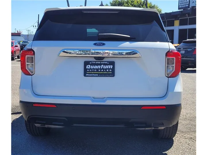 WHITE, 2021 FORD EXPLORER Image 4