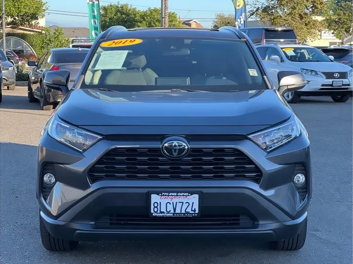 GRAY, 2019 TOYOTA RAV4 Image 8