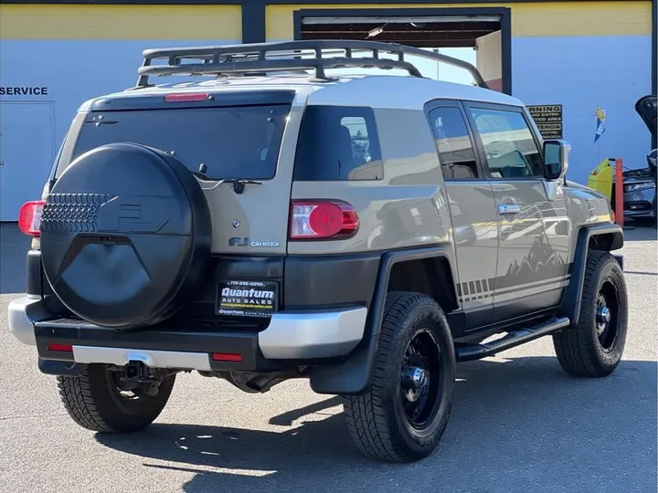 TAN, 2011 TOYOTA FJ CRUISER Image 5