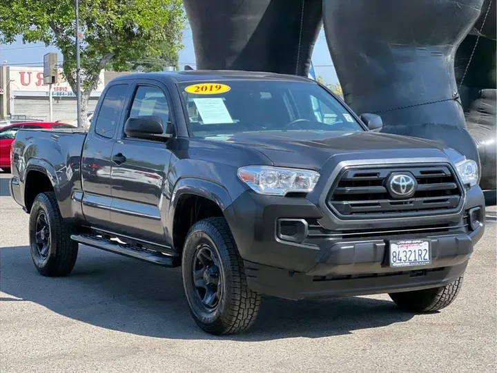 GRAY, 2019 TOYOTA TACOMA ACCESS CAB Image 7