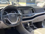 WHITE, 2019 TOYOTA HIGHLANDER Thumnail Image 15