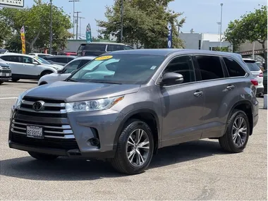 GRAY, 2018 TOYOTA HIGHLANDER Image 