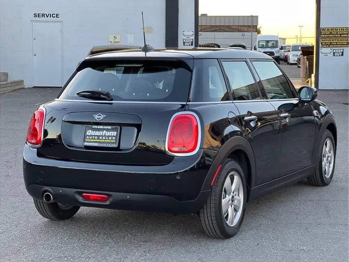 BLACK, 2021 MINI HARDTOP 4 DOOR Image 5